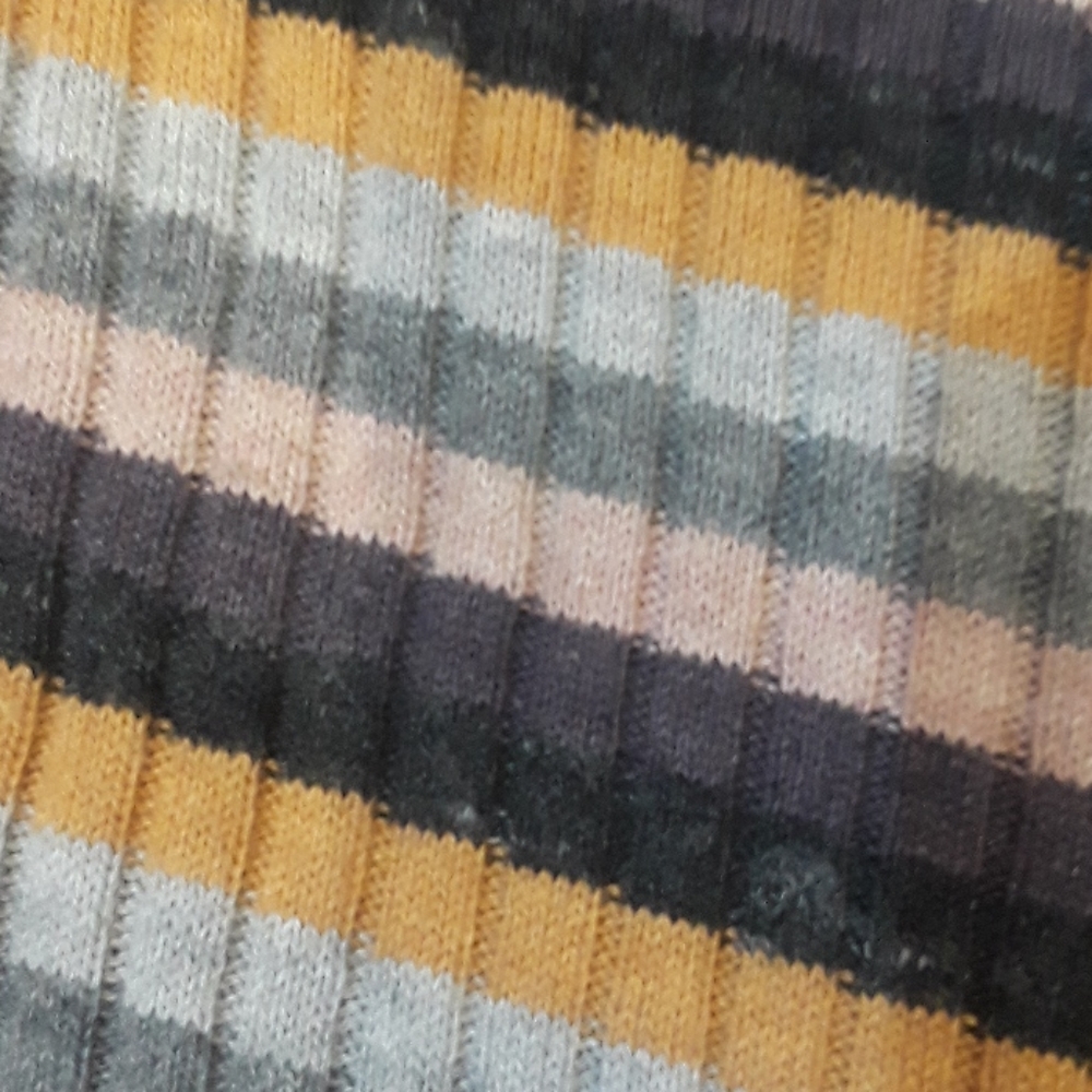 American Eagle Five Button Sweater - image 4